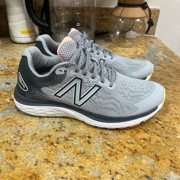 New Balance Shoes - New Balance Fresh Foam 680 size 8